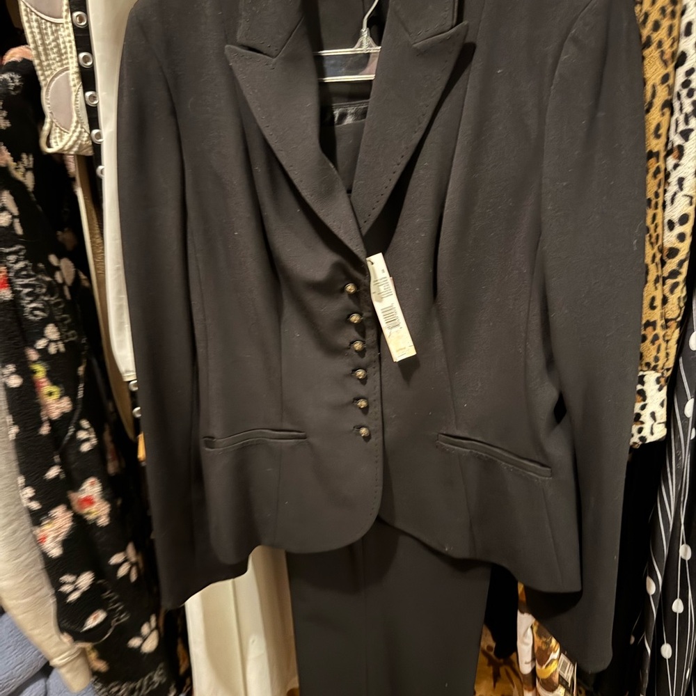Elegant Black Women's Blazer